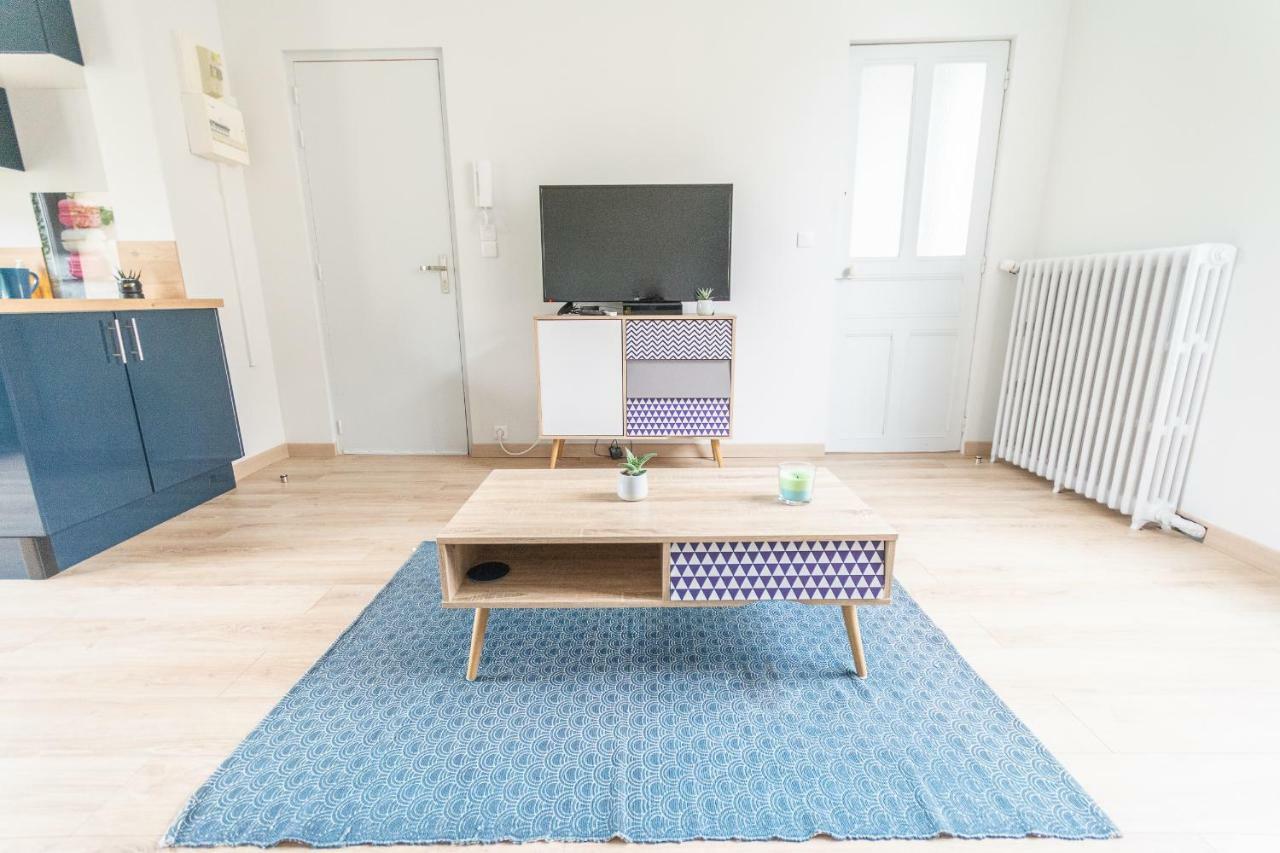 La Douce Angevine Apartment อองเชร์ ภายนอก รูปภาพ